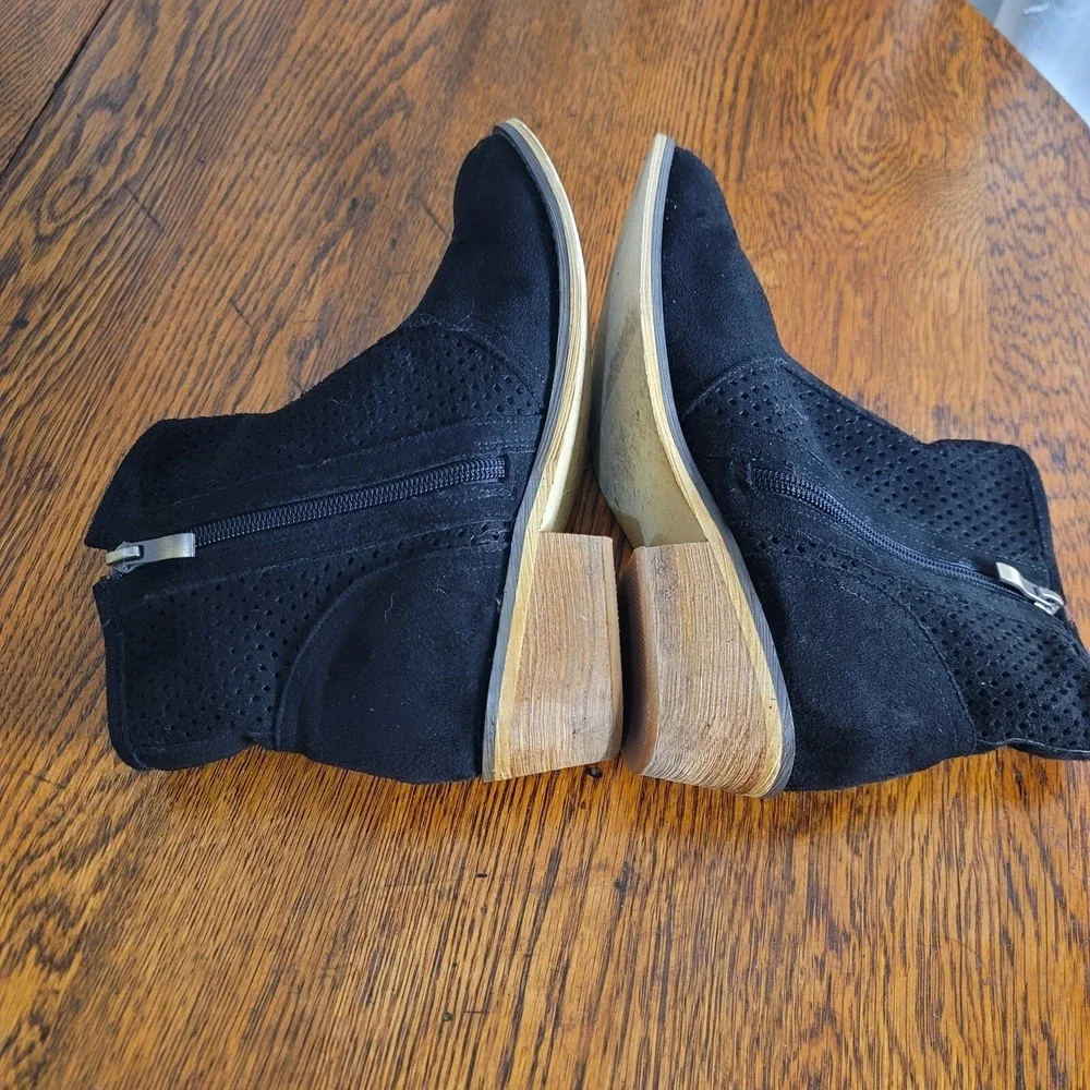 MiiM Sz 7 Western Faux Suede Fringed Ankle Boot Block Heel BLACK Boho